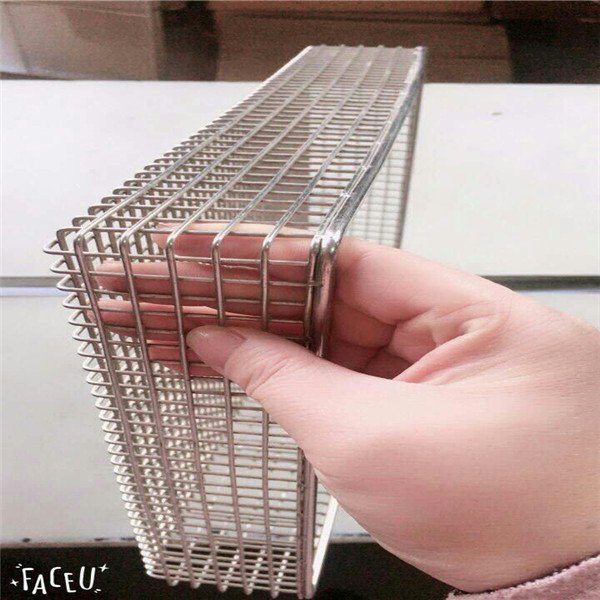 laboratory wire mesh basket